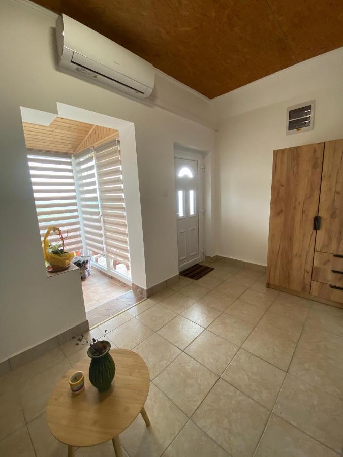 Apartment Feher Szolo Vendeghaz