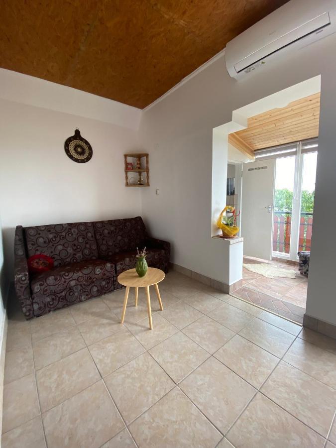 Feher Szolo Vendeghaz Apartment Satoraljaujhely
